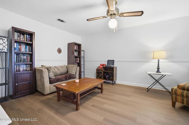 1237 Main Street, Ocean Springs, MS 39564