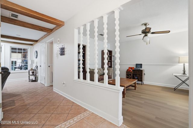 1237 Main Street, Ocean Springs, MS 39564