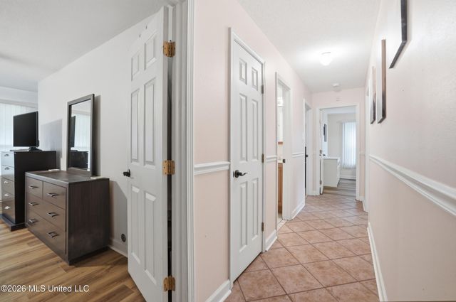 1237 Main Street, Ocean Springs, MS 39564