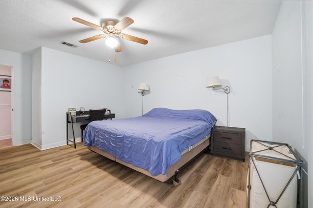 1237 Main Street, Ocean Springs, MS 39564