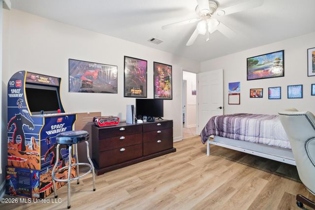 1237 Main Street, Ocean Springs, MS 39564