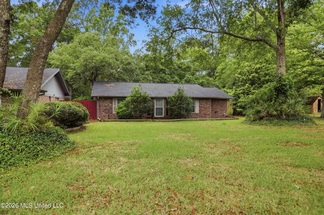 1237 Main Street, Ocean Springs, MS 39564