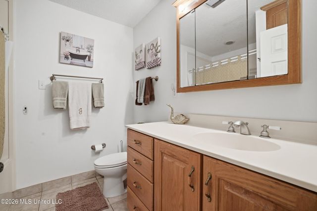 1237 Main Street, Ocean Springs, MS 39564