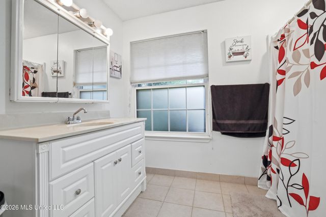 1237 Main Street, Ocean Springs, MS 39564