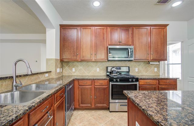 7814 Heron Lakes Drive, Houston, TX 77064