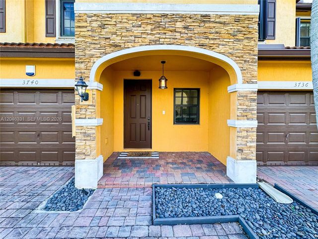 3740 NE 3rd Ct, Homestead, FL 33033