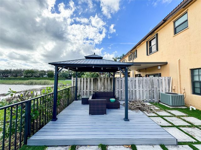 3740 NE 3rd Ct, Homestead, FL 33033