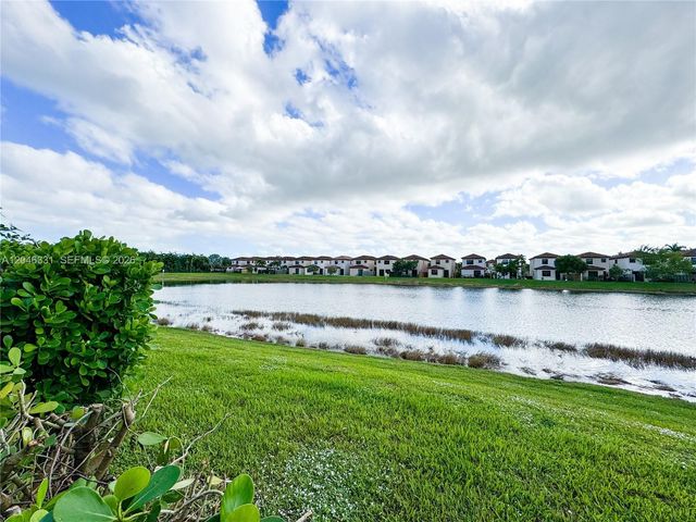 3740 NE 3rd Ct, Homestead, FL 33033