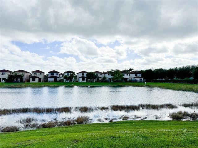 3740 NE 3rd Ct, Homestead, FL 33033
