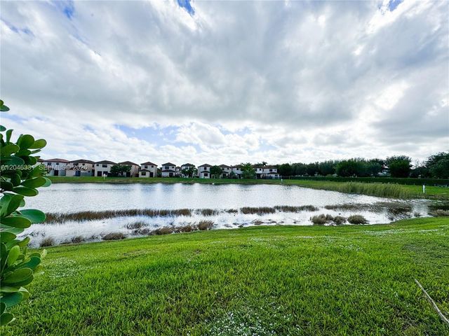 3740 NE 3rd Ct, Homestead, FL 33033