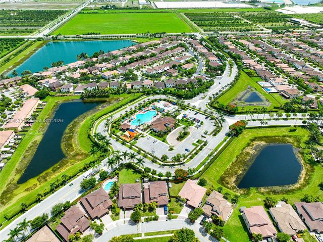 3740 NE 3rd Ct, Homestead, FL 33033