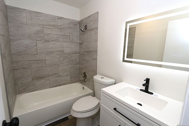 11422 Rifle Gap, San Antonio, TX 78245