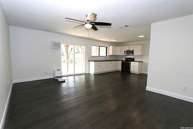 11422 Rifle Gap, San Antonio, TX 78245