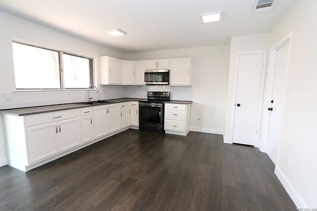 11422 Rifle Gap, San Antonio, TX 78245