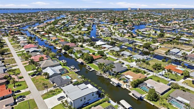 4925 SORRENTO COURT, Cape Coral, FL 33904