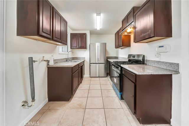 45351 Kingtree, Lancaster, CA 93534
