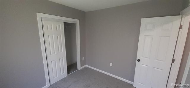 8251 Jackson Avenue, Warren, MI 48089