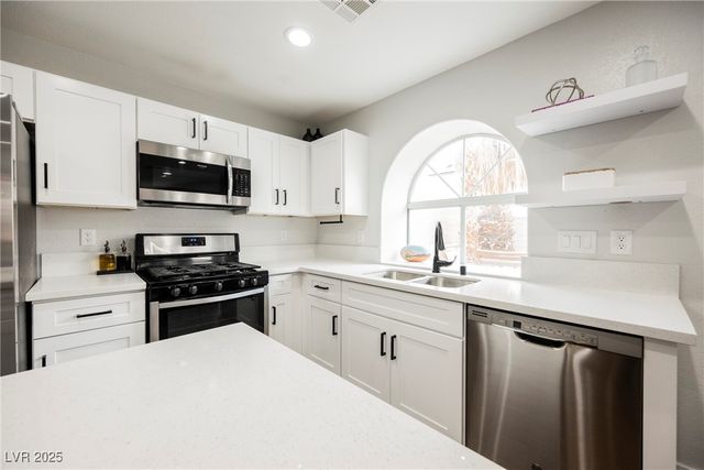 408 Colorful Rain Avenue, North Las Vegas, NV 89031