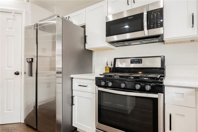 408 Colorful Rain Avenue, North Las Vegas, NV 89031