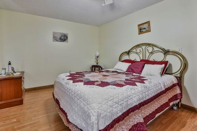 160 West Hollis Street B, Nashua, NH 03060