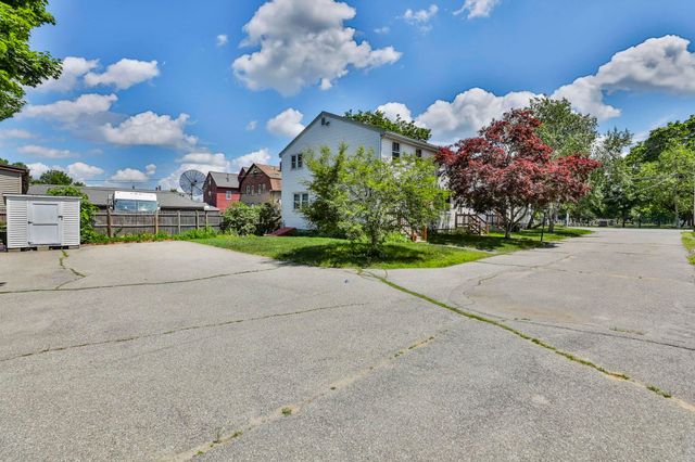 160 West Hollis Street B, Nashua, NH 03060