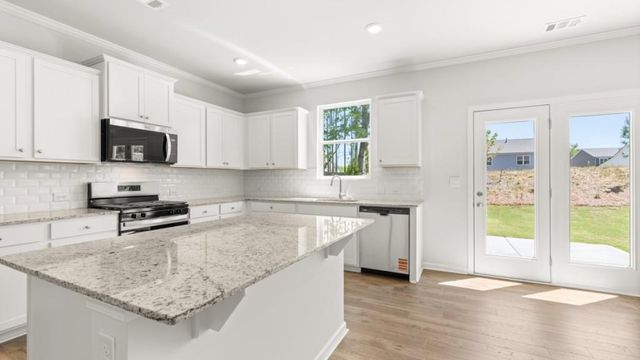 34 Hampshire Court, Cartersville, GA 30120