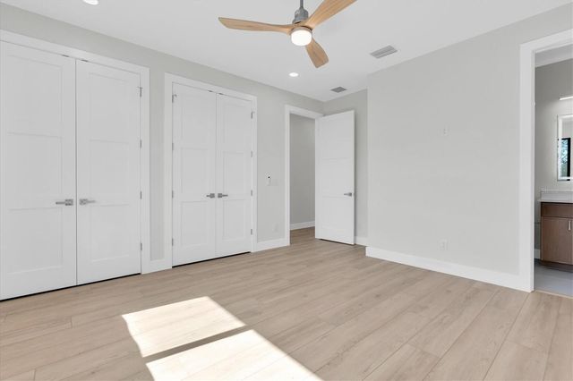 5966 BAYVIEW CIRCLE S, Gulfport, FL 33707