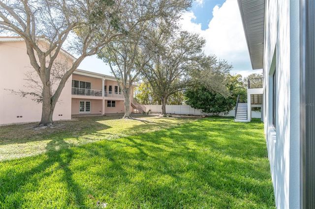 5966 BAYVIEW CIRCLE S, Gulfport, FL 33707