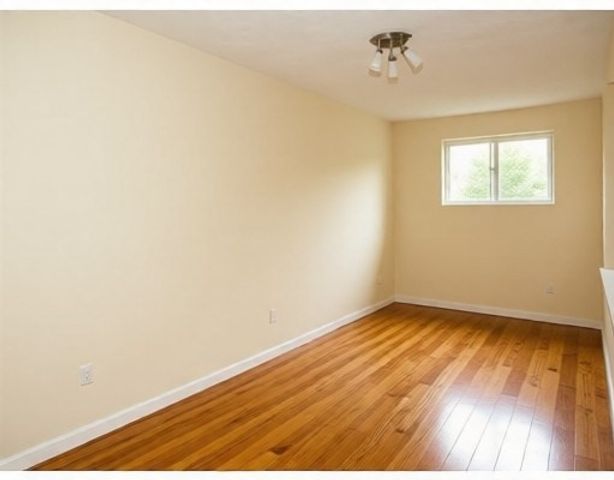 64 Commonwealth Ave 0, Boston, MA 02116