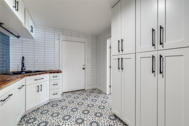 7221 Briarnoll Drive, Dallas, TX 75252