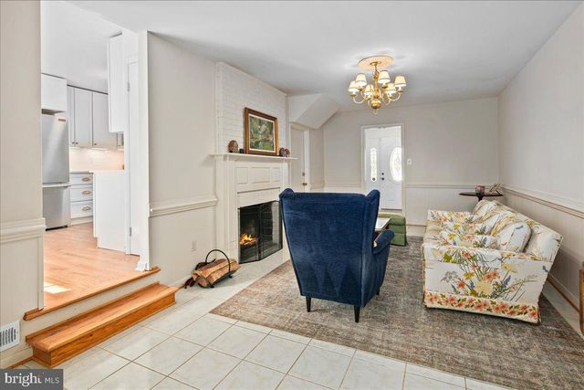 3123 LITTLE CREEK LN, Alexandria, VA 22309