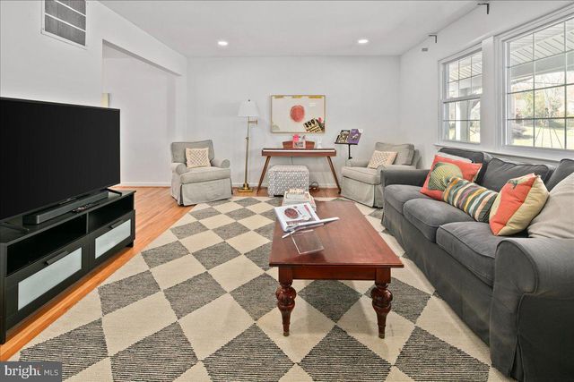 3123 LITTLE CREEK LN, Alexandria, VA 22309