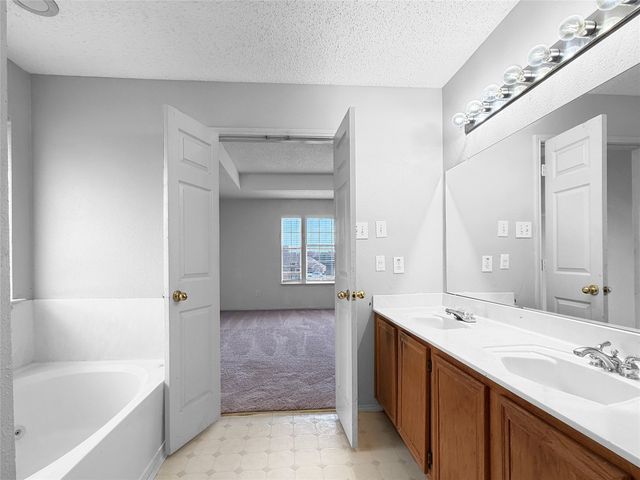 204 Patton Drive, Cedar Hill, TX 75104