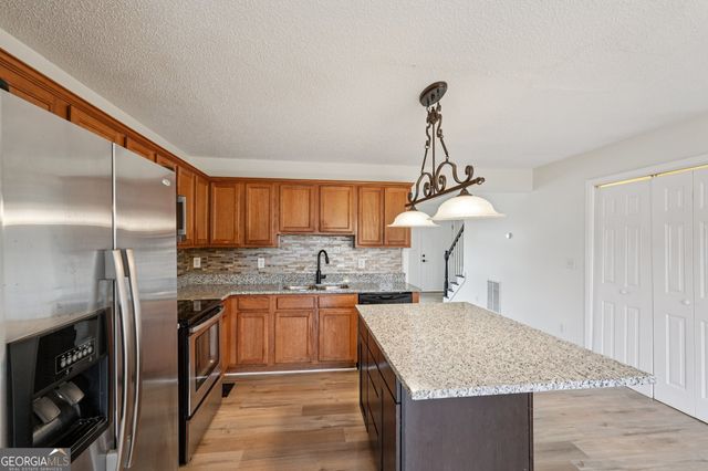 38 Middleton Court, Cartersville, GA 30120