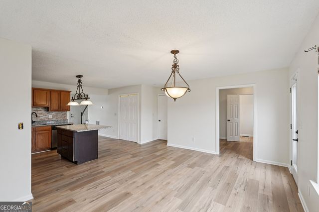 38 Middleton Court, Cartersville, GA 30120