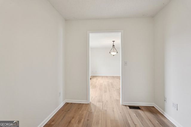 38 Middleton Court, Cartersville, GA 30120