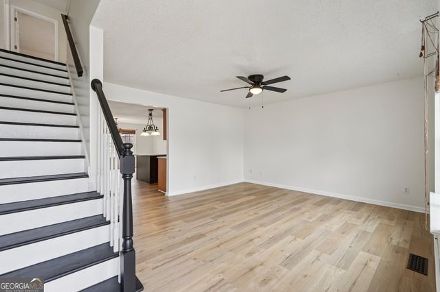 38 Middleton Court, Cartersville, GA 30120