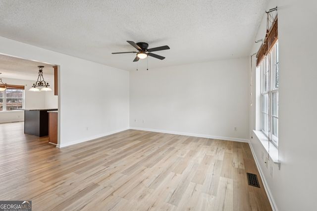 38 Middleton Court, Cartersville, GA 30120