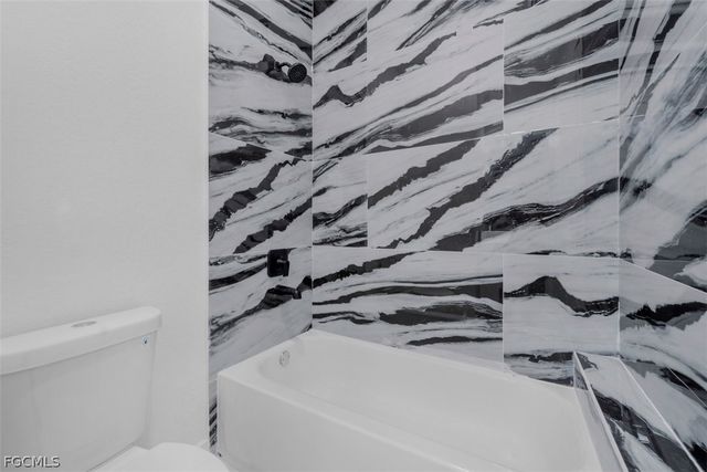 105 E 9th ST, Lehigh Acres, FL 33972