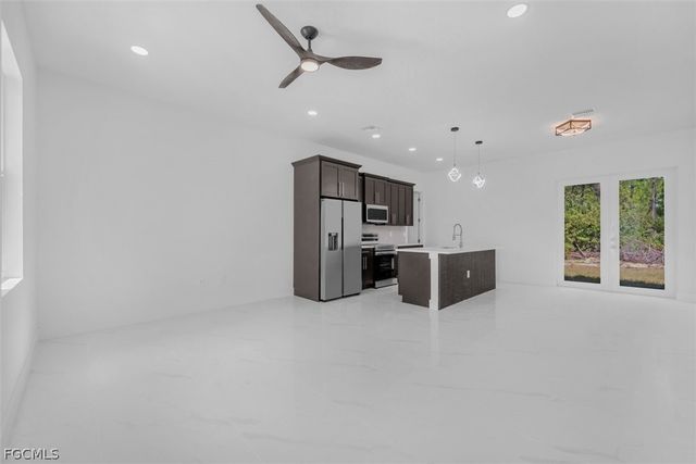 105 E 9th ST, Lehigh Acres, FL 33972