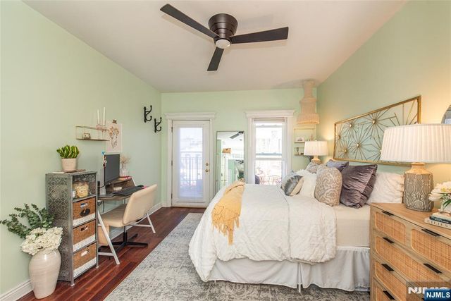 352 7th Street 6, Jersey City, NJ 07302