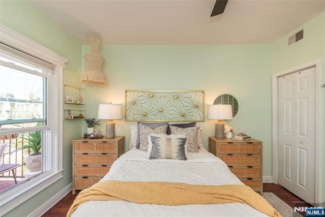 352 7th Street 6, Jersey City, NJ 07302