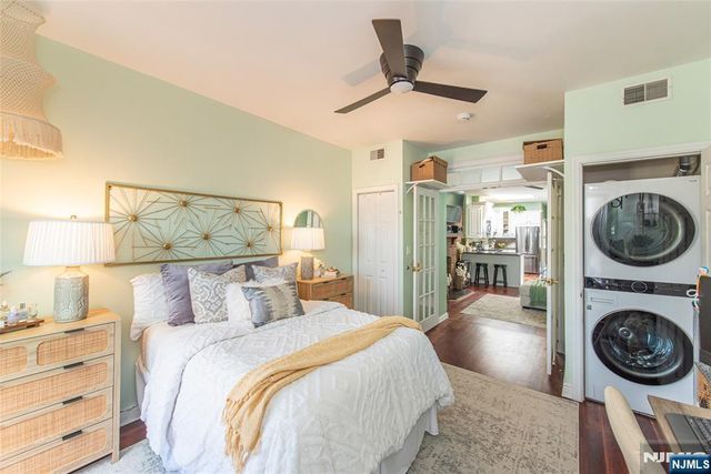 352 7th Street 6, Jersey City, NJ 07302