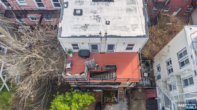 352 7th Street 6, Jersey City, NJ 07302