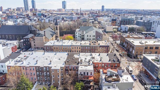 352 7th Street 6, Jersey City, NJ 07302