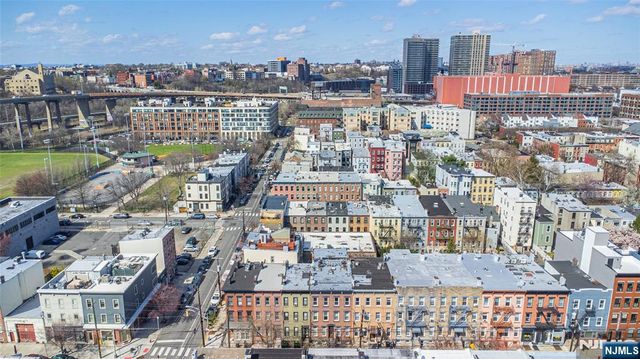 352 7th Street 6, Jersey City, NJ 07302