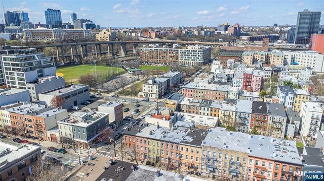 352 7th Street 6, Jersey City, NJ 07302