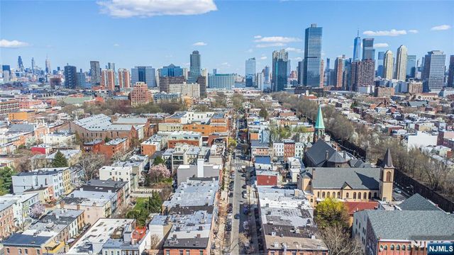 352 7th Street 6, Jersey City, NJ 07302