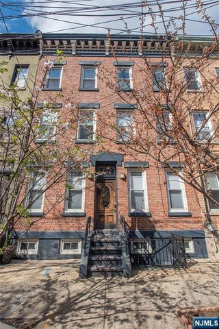 352 7th Street 6, Jersey City, NJ 07302