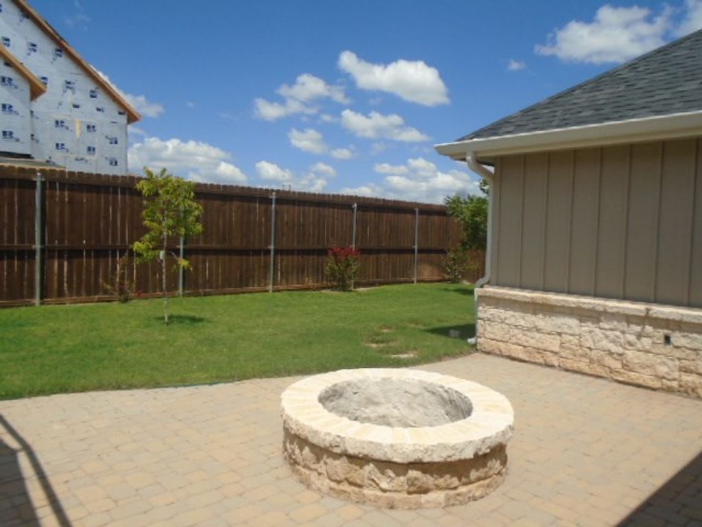 Image 16 of property listing at 2006 Silver Creek Court, San Angelo, TX 76904